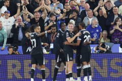 高清：英超切尔西5-1西汉姆 蓝军众将激情庆祝</title>
        
    <title>高清：英超切尔西5-1西汉姆 蓝军众将激情庆祝