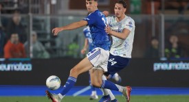 意大利杯半决赛0-0，意甲第一0射正，遭科莫逼平，无缘占得先机