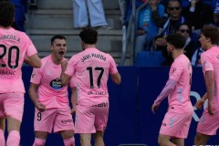 西甲最新积分战报：塞尔塔补时绝平，皇马狂砍四球，巴萨跌至第二