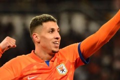 喜讯！首位转会加盟西甲西班牙人队的鲁能锋霸官宣，已亮相训练基地