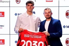 一日意甲动向：巴萨挖角米兰新人引不满，国米9号正式回归训练