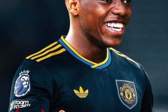 曼联欲再签南美小妖，17岁中场身价数百万！欧洲豪门疯狂寻找新凯塞多