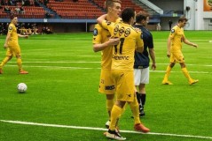 德甲铁壁迎奥超狂徒！弗赖堡主场生死战：定位球破局，残阵客军难续命