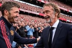 曼联若无缘欧冠仅剩5500万借款额度 卡里克肩负重压冲击欧冠资格