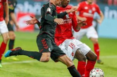 德甲保级生死线！弗赖堡主场战美因茨，稳固与突围的较量