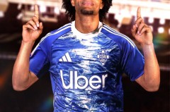 科莫愿3000万直接买断曼联弃儿！可助阿莫林签中场，两人关系已破裂