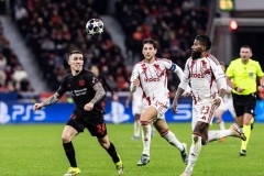 勒沃库森2-0总比分晋级欧冠16强 经历将帅更替后完成阶段目标