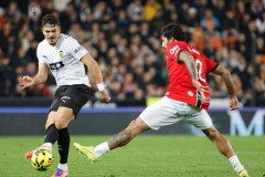 26岁皇马旧将挺身而出，瓦伦西亚主场顽强逼平马略卡，成功避免西甲两连败