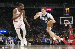 KD仅拿13分反倒乐开花？火箭33次助攻逐渐小球化