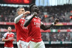 阿森纳登顶积分榜，阵容深度令人羡慕，利物浦夏窗调整未达预期