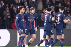 巴黎3-0大胜梅斯，榜首易主，强势登顶法甲榜首，朗斯被逆转跌至第二