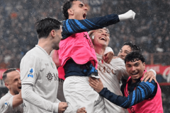 意甲神剧情：少踢1人，第95分钟绝杀，孔蒂怒吼狂欢如同夺冠