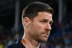 阿隆索下课新论调曝光！球星爆料：硬刚高层绝不妥协，结局早已注定