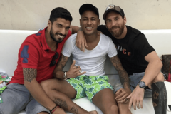 签约1年！33岁内马尔官宣下家，落选巴西队26个月，还想踢世界杯